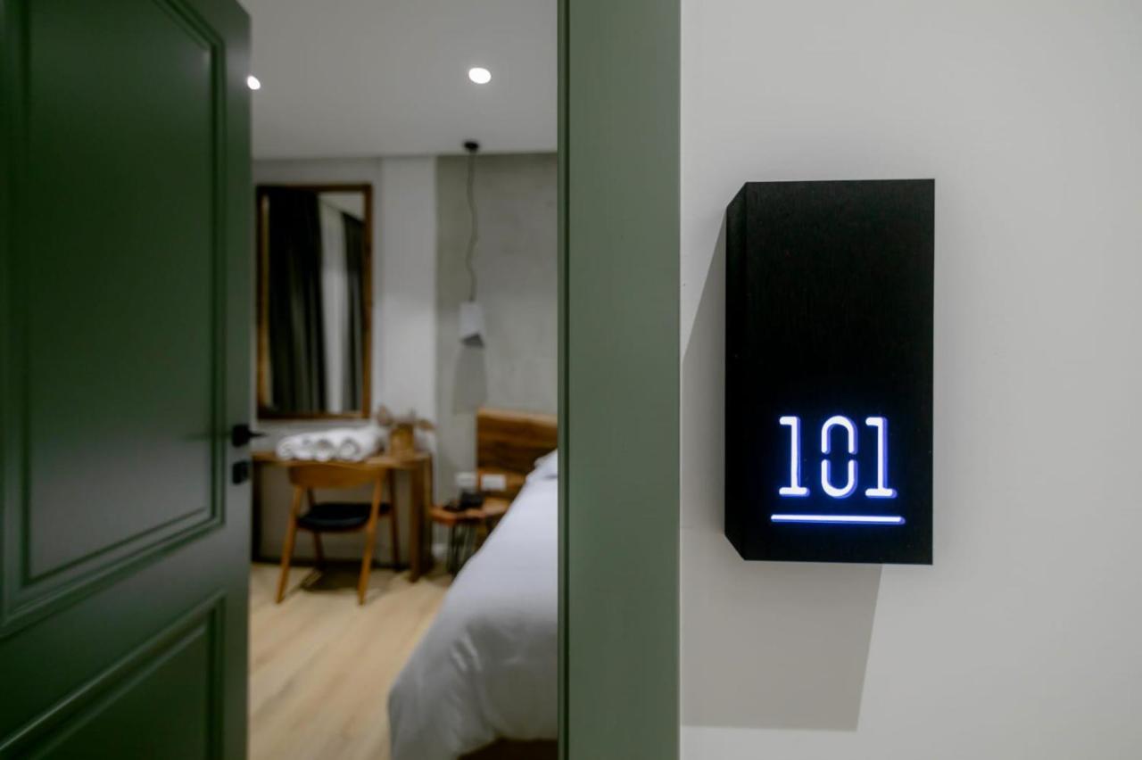 Elegance Boutique Hotel Korce Bagian luar foto